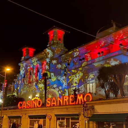 Mansarda Luminosa In Centro Sul Mare - Attic By Sea Διαμέρισμα Σαν Ρέμο Εξωτερικό φωτογραφία