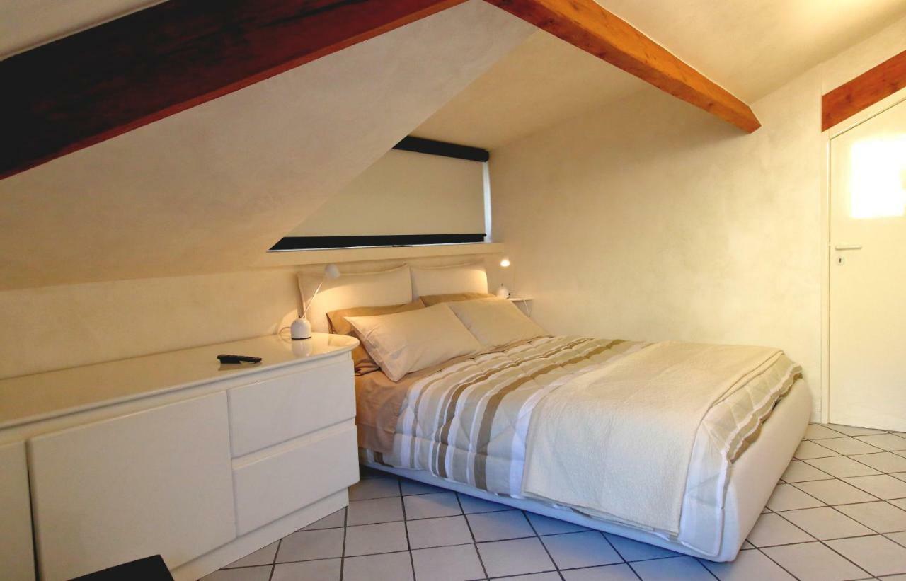 Mansarda Luminosa In Centro Sul Mare - Attic By Sea Διαμέρισμα Σαν Ρέμο Εξωτερικό φωτογραφία