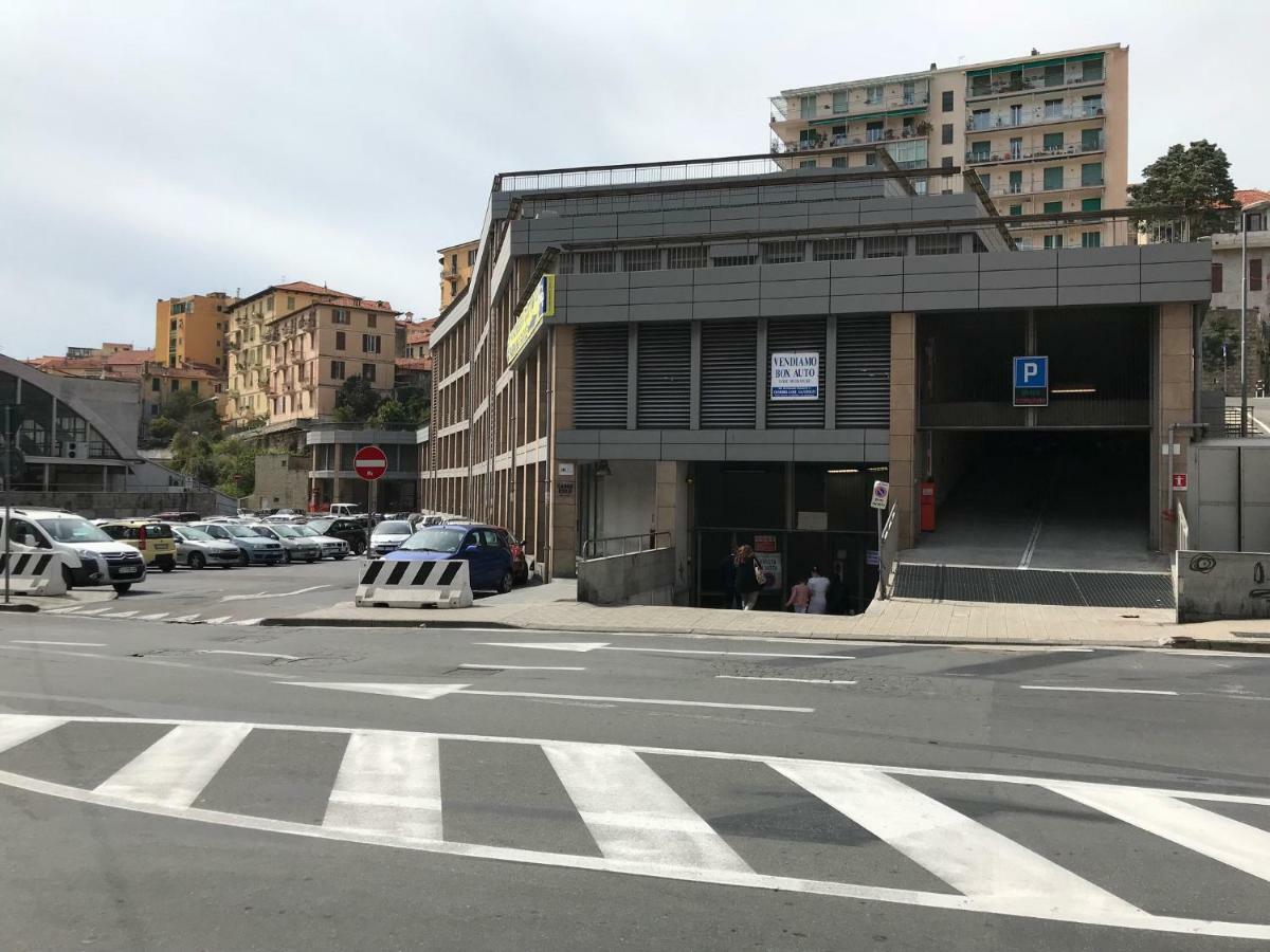 Mansarda Luminosa In Centro Sul Mare - Attic By Sea Διαμέρισμα Σαν Ρέμο Εξωτερικό φωτογραφία